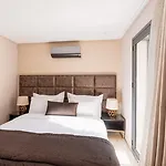 Avenue Suites Hotel