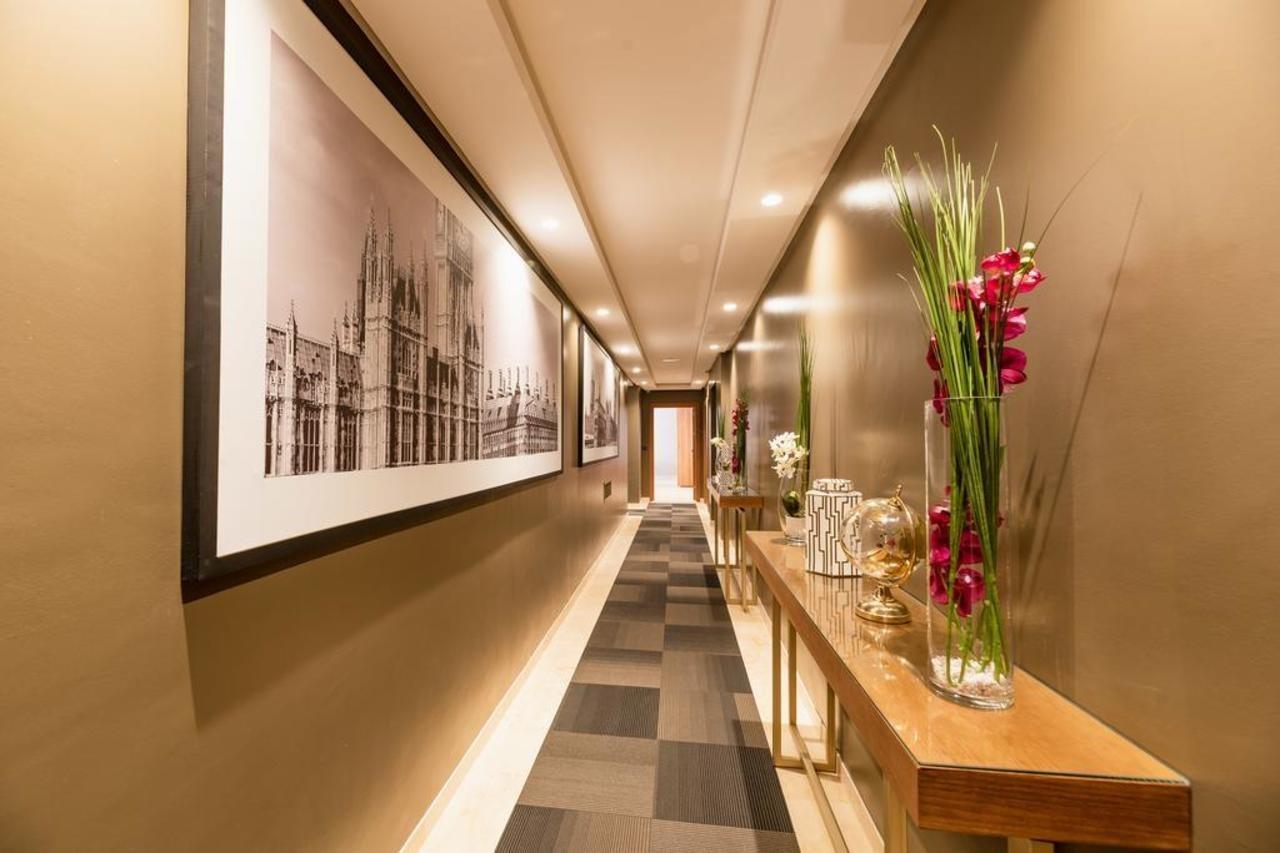Hotel Avenue Casa Blanca