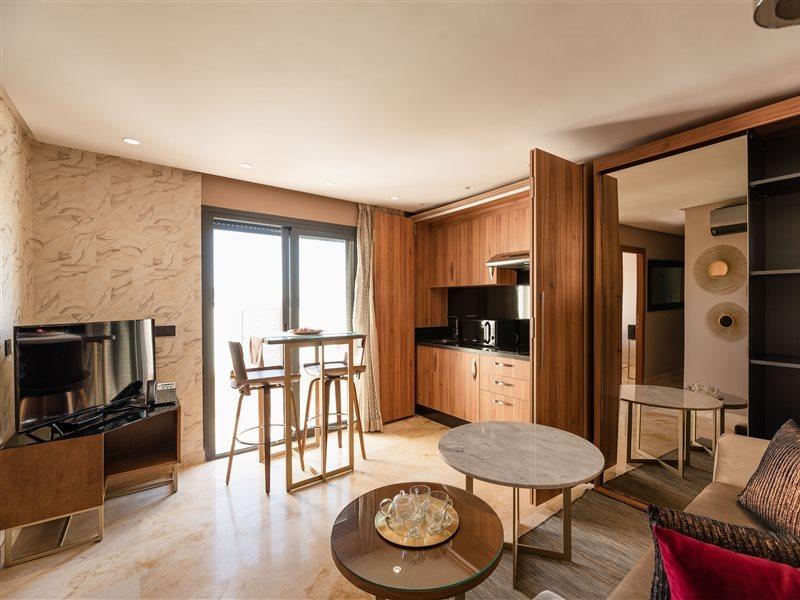 Avenue Hotel Casa Blanca