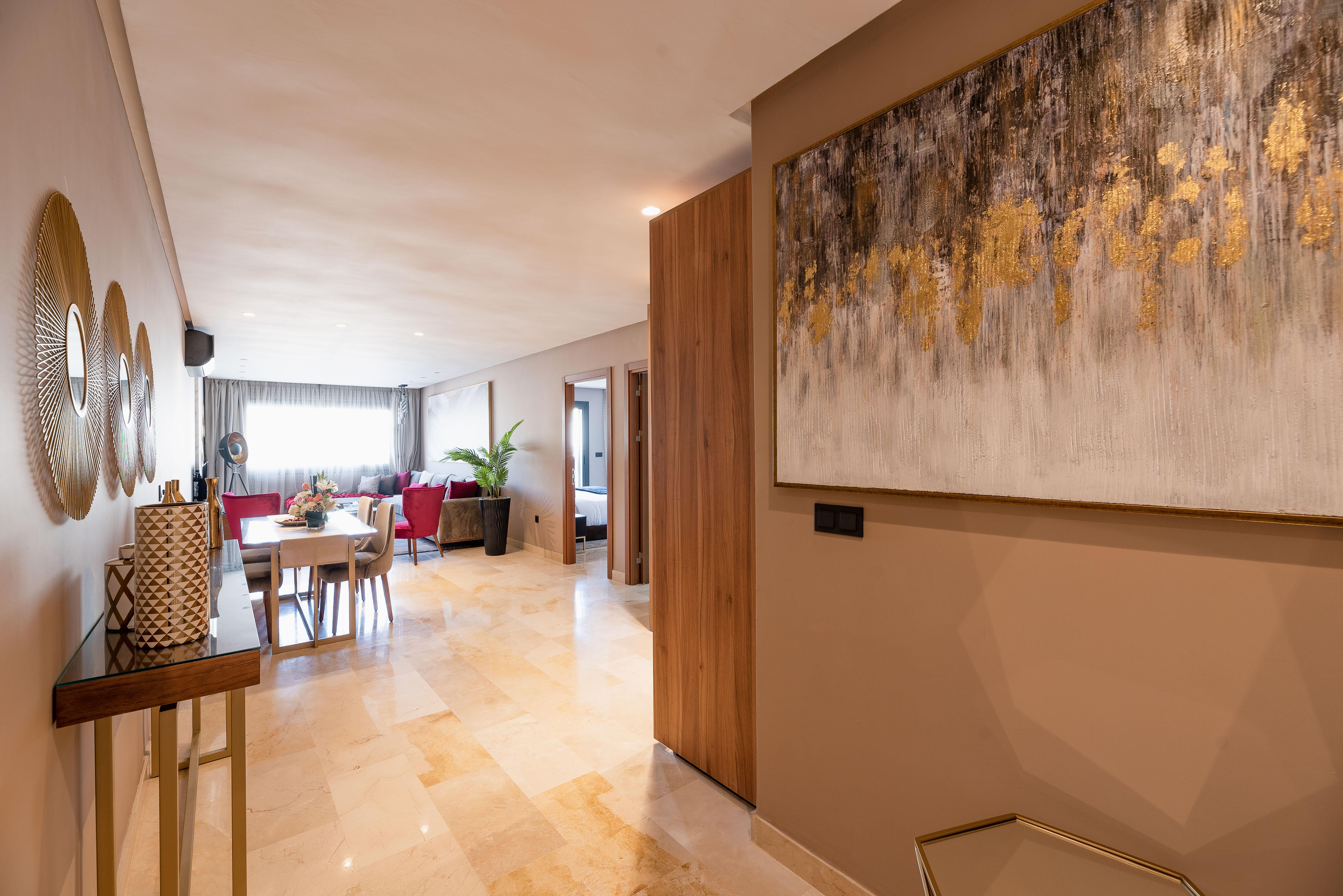 Avenue Hotel 4*