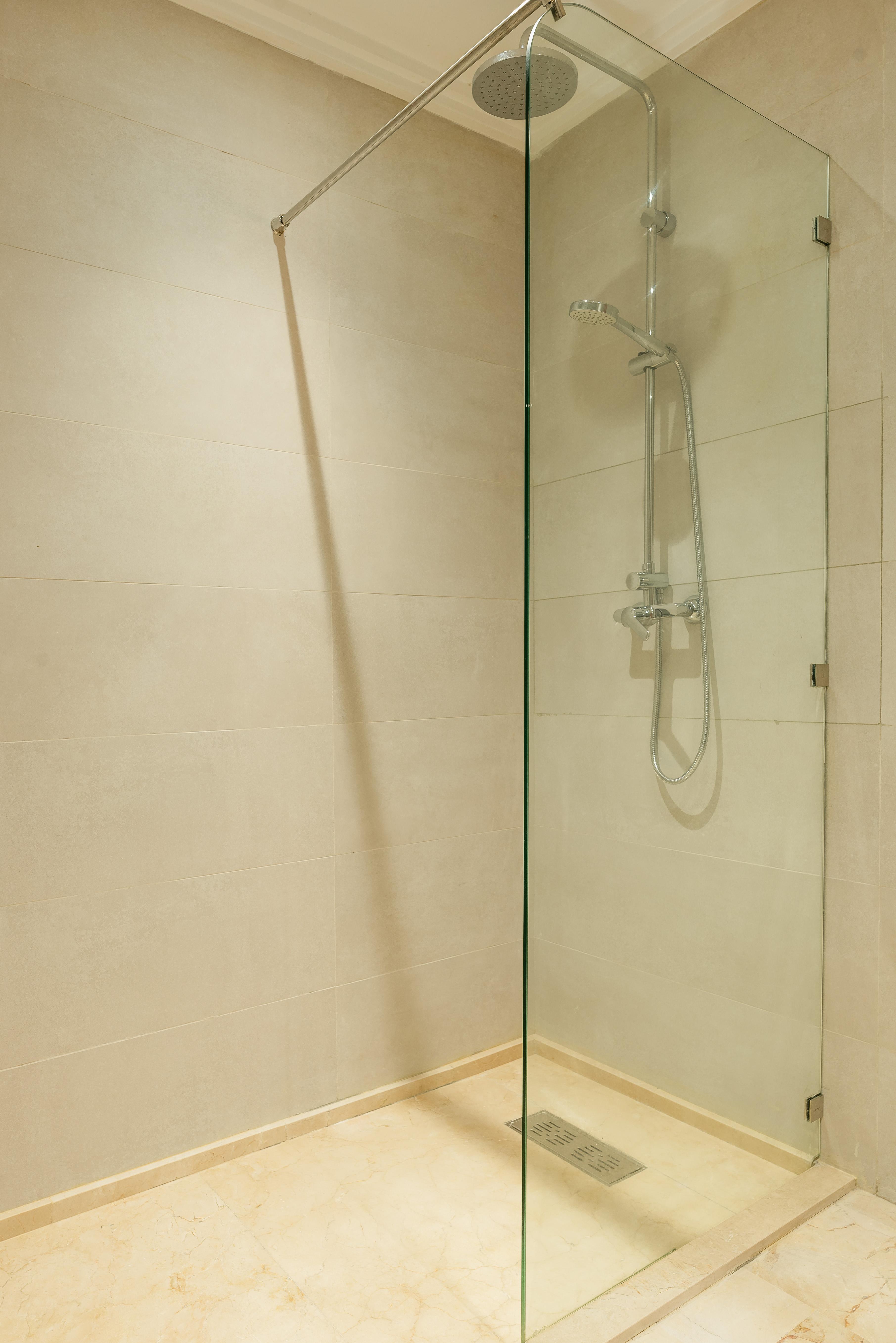 Avenue Hotel 4*